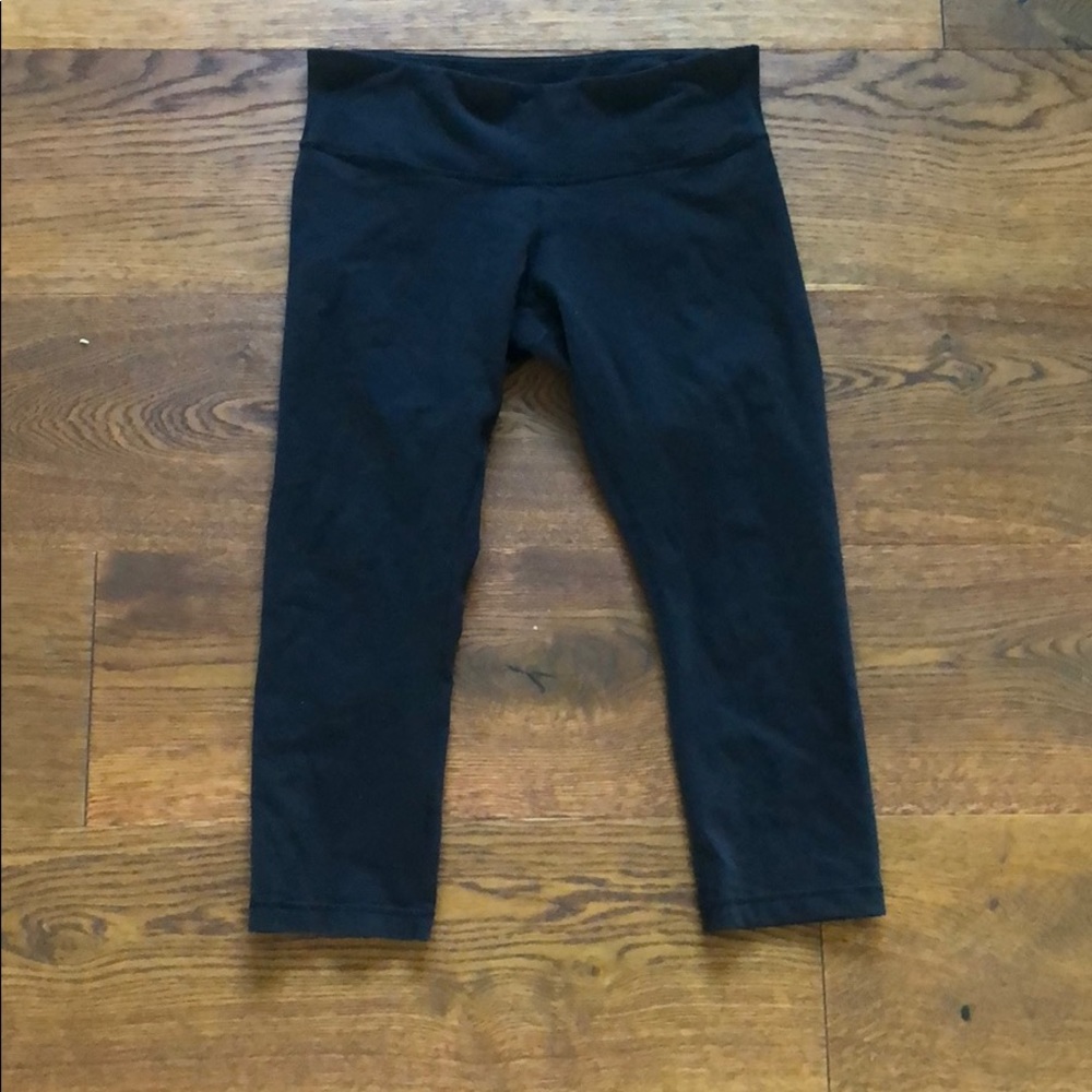 Lululemon Sz 10 Black Wunder Under
